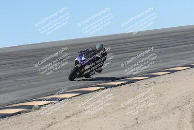 media/Oct-13-2025-Moto Forza (Mon) [[a66d839500]]/4-C Group/Session 2 (Bowl)/